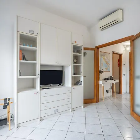 Guesthost - The Sky Of - Orti Oricellari Apartament Florencja