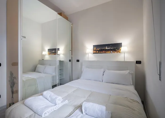 Guesthost - The Sky Of - Orti Oricellari Appartement